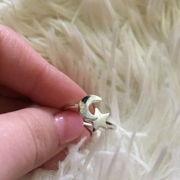 🌹STAR & MOON RESIZABLE RING! - Picture 5 of 5